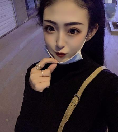 高颜值的兼职护士美女～身材一流～爽翻了