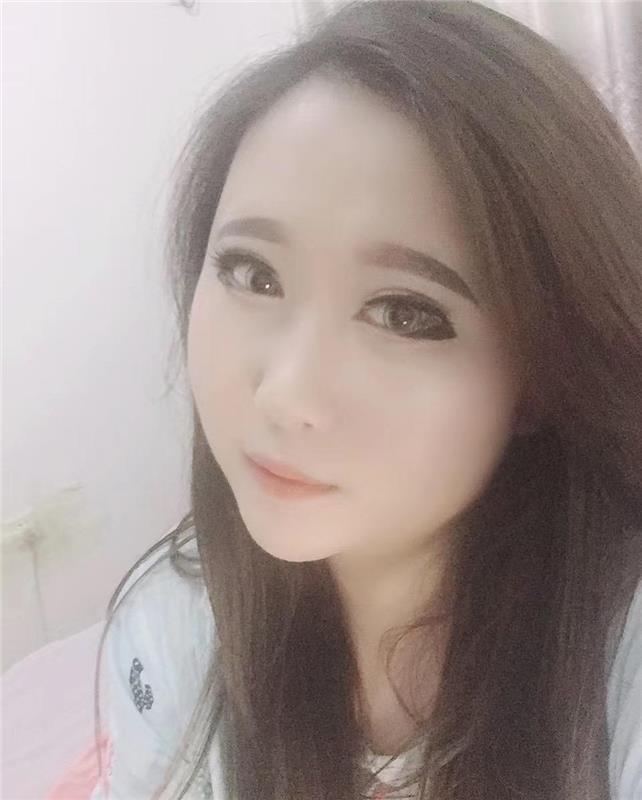 身材丰满得妹妹