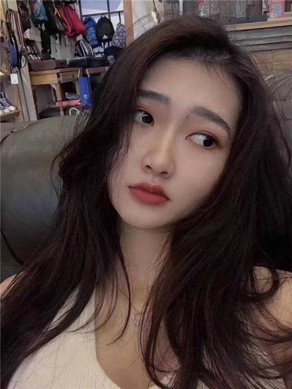 小美女，身材超好