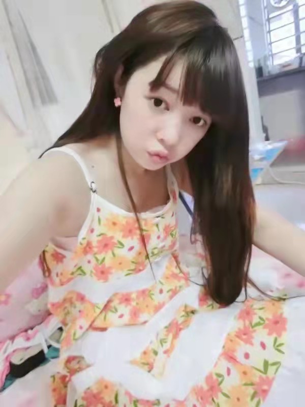 龙华小C御姐莉莉