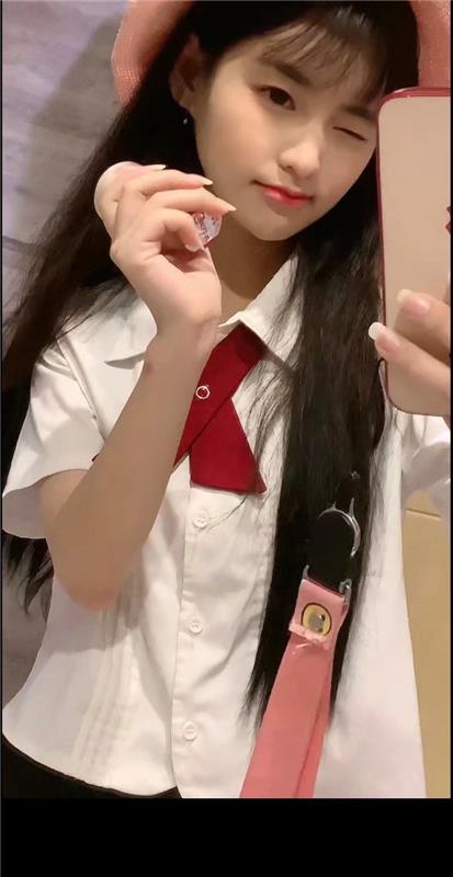 可以抱着操的小姑娘