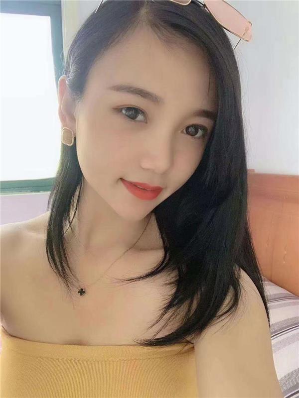 超瘦90斤小妹