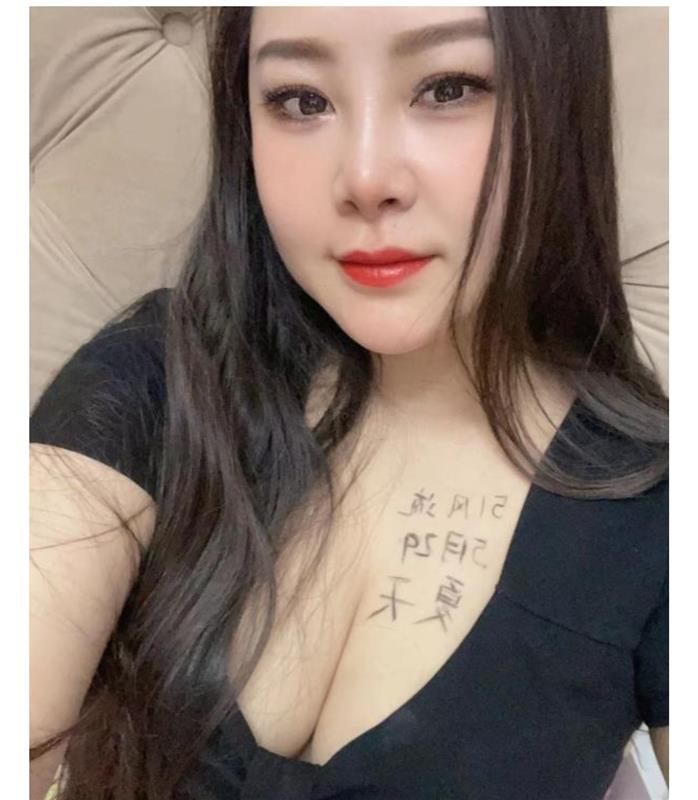 艳舞大胸小姐姐