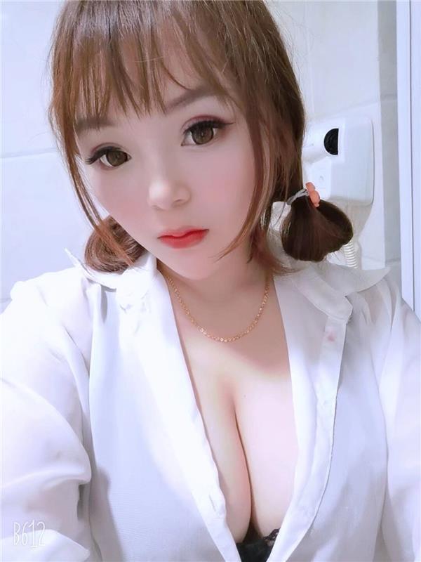 童颜巨乳莞式服务